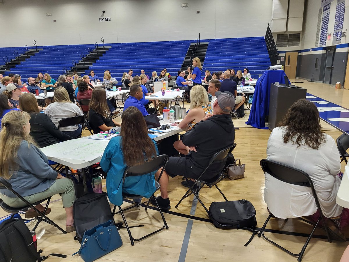 RMSRavens's tweet photo. Great Start to the year! Welcome Back RMS Family! #inservice #Day1 #BacktoBasics101 #RMS #WEARE #ROCKVALE https://t.co/6n5kglDS66