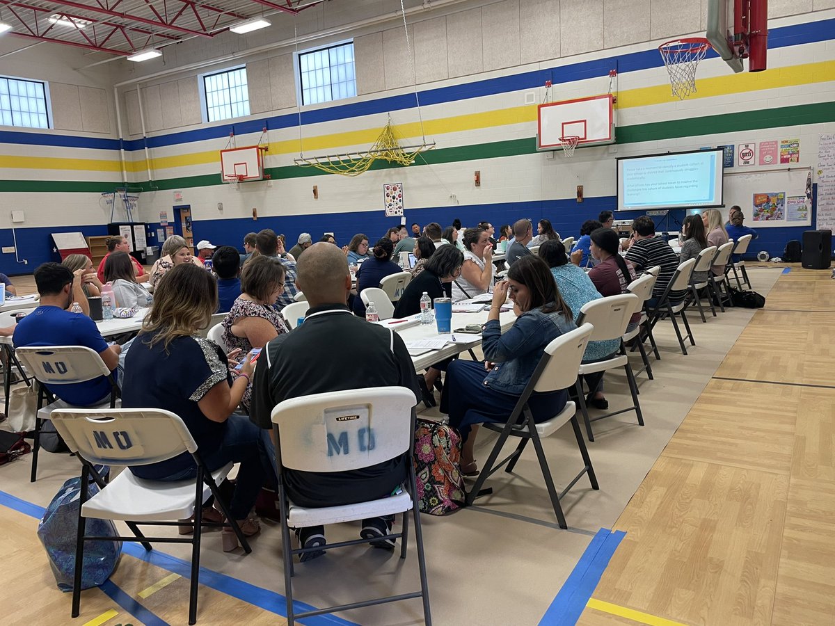 emherrin's tweet photo. Breakout sessions have begun!! We get to hear from Luis Cruz on using PLCs to close opportunity gaps in learning! #plcwork #ourdigitalhays https://t.co/WM0cczryYG