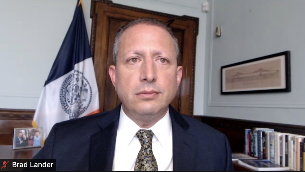 standearth's tweet photo. "There's a big gap between what asset managers like @BlackRock are committed to on climate action & #netzero -- and what they're doing in reality," @NYCComptroller
More here: https://t.co/MoGJRAWbz9 https://t.co/CX3Ho1302s