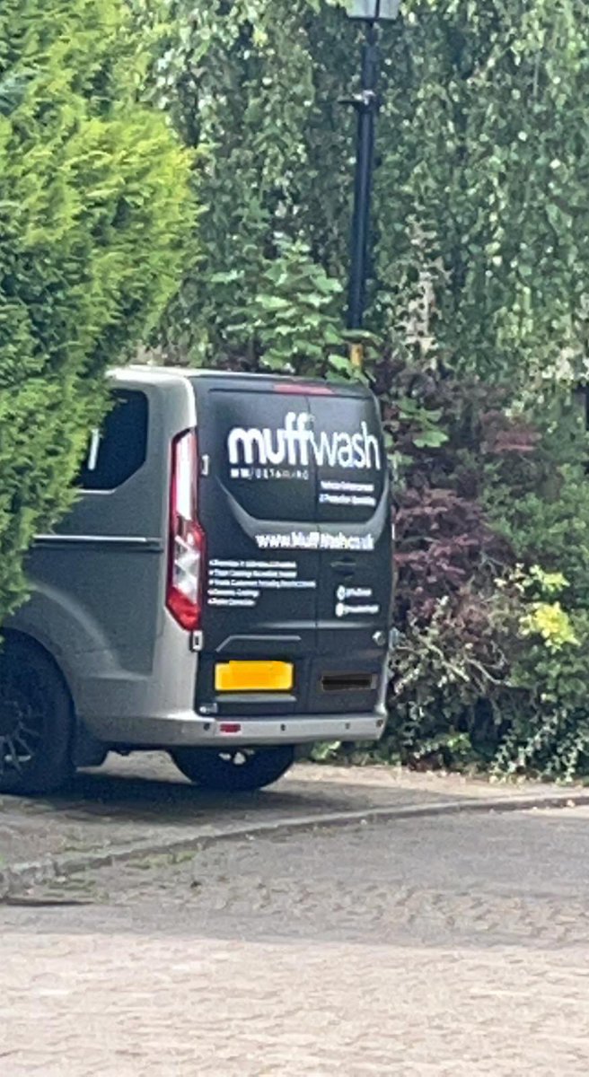 Nice to see my neighbours taking full advantage of the different specialisms being offered by the mobile beauty industry.
