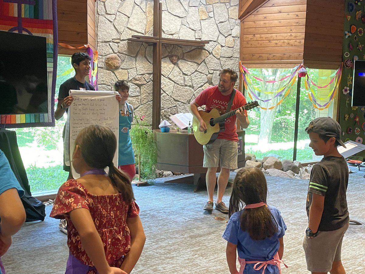 MemUCC's tweet photo. Vacation Bible School 2022 is underway! Stories, songs, and science! 

#vacationbibleschool https://t.co/VrtudNpoGW