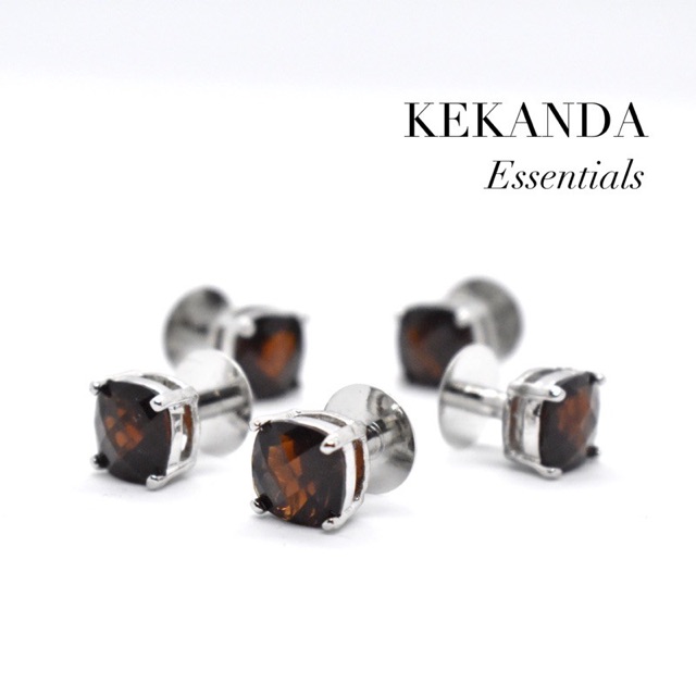 KekandaOfficial's tweet photo. I'm selling KEKANDA - Butang Baju Melayu Ekskl... for RM45.00. Get it on Shopee now! https://t.co/UF284TqQRy #ShopeeMY https://t.co/ZSedR0bwaM
