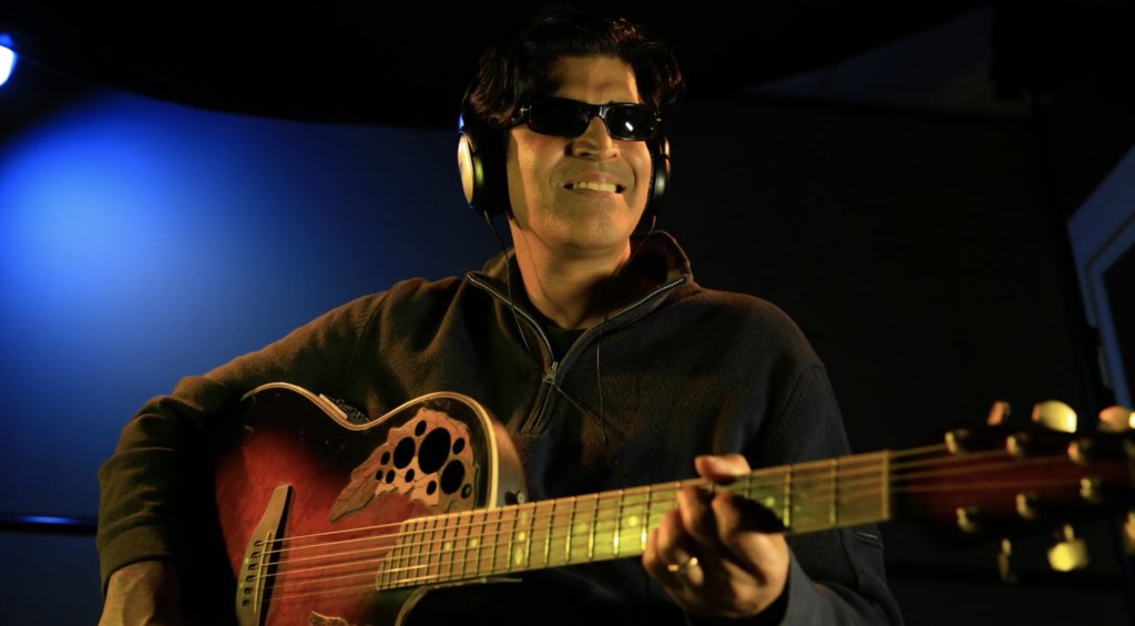 I’m here to brighten up your monday morning with the incredibly delightful new offering by all round impressive creative <a href="/nonviolenze/">Nonviolenze</a> and his colourful album Seasons

…pyourselfmusic.monkjackpublishing.com/2022/08/01/rev…

#newmusic #albumreview