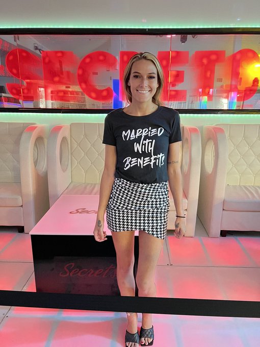 TW Pornstars - Dirty Danii Top 0.03%. The latest pictures and videos