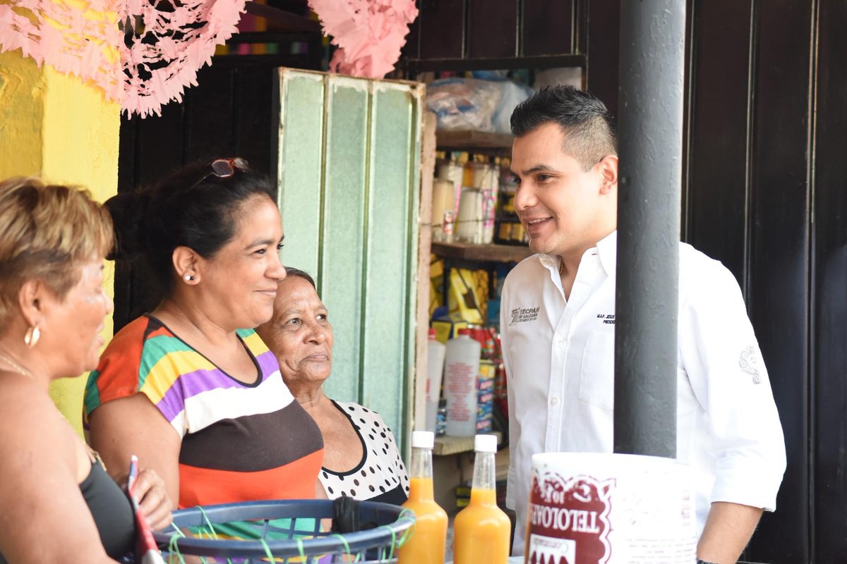 YasirDeloya's tweet photo. Iniciamos agosto y la semana entregando la rehabilitación del mercado de la comunidad de #Tetitlan, hoy a los comerciantes en su día ¡Muchas felicidades!
#AccionesQueTrasciendan ✌🏻 https://t.co/uRVEPtJSzE
