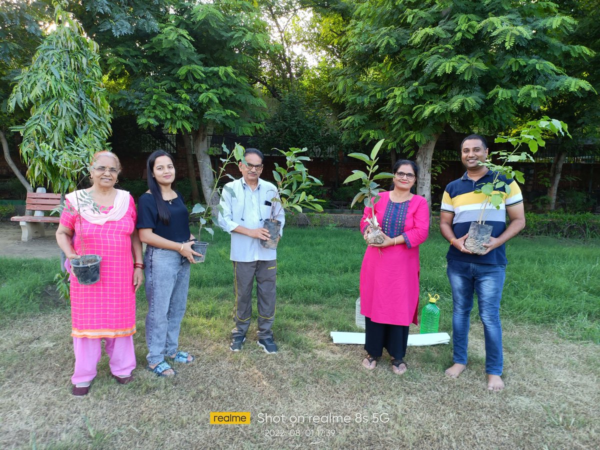 Gopalvats_RJJS's tweet photo. #RJJS_पर्यावरण_संरक्षण_जागरूकता_अभियान" (आयोजन 23) दिनाँक 01.08.22
आयोजन : वृक्षारोपण कार्यक्रम
स्थान : द्वारका सेक्टर 14, DDA पार्क, नई दिल्ली
आयोजनकर्ता : राष्ट्रीय जन जागरूकता संघ 'RJJS' (रजि०NGO), 
जय हिंद जय प्रकृति माँ,
ई० गोपाल वत्स, संस्थापक व् अध्यक्ष
@RJJS_Jaagrookta https://t.co/taZKgynew3