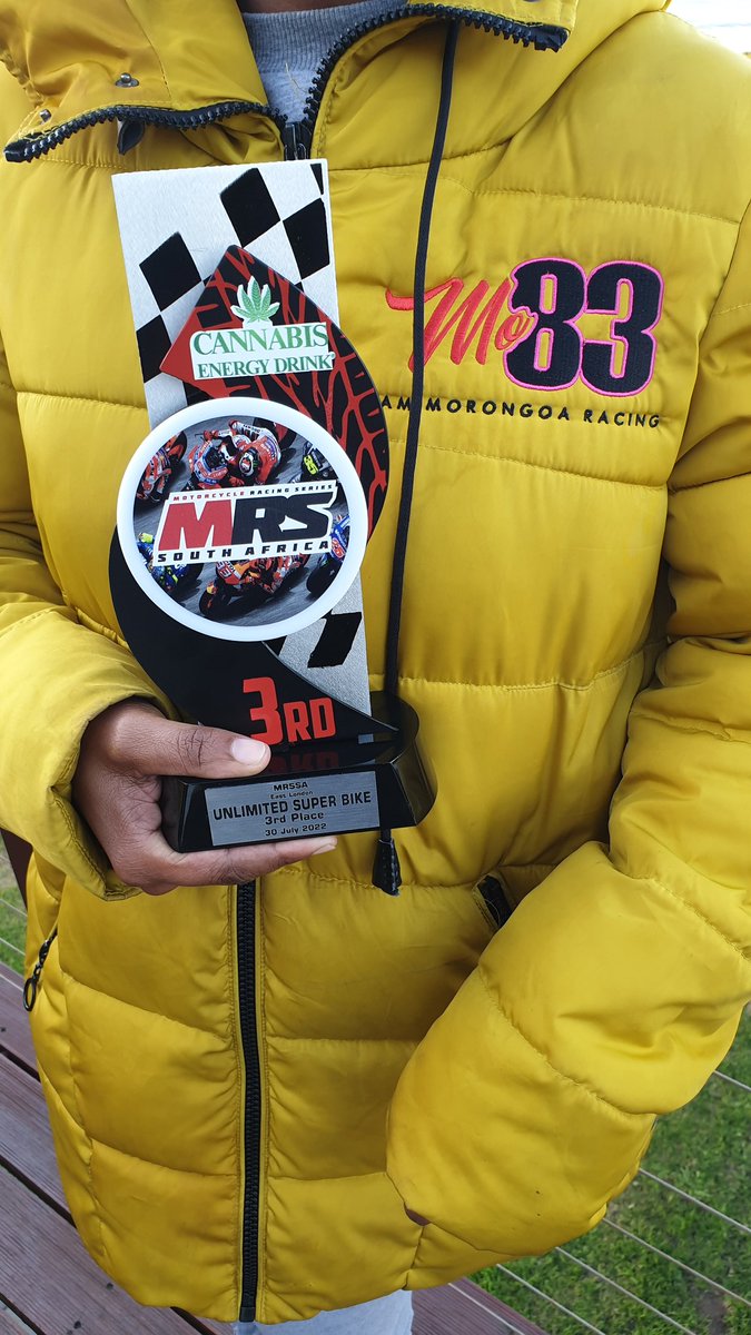 momahope83's tweet photo. Race report from Sat in EL.Was promoted to a higher class,raced against some of the fastest riders in SA. Got 3rd position in my class. Improved on my PB times with 4 sec & Top speed of 282km/h. Couldn't be more happier.
#Mo83 #thelimpopoexpress https://t.co/3PJOk6ZFxu