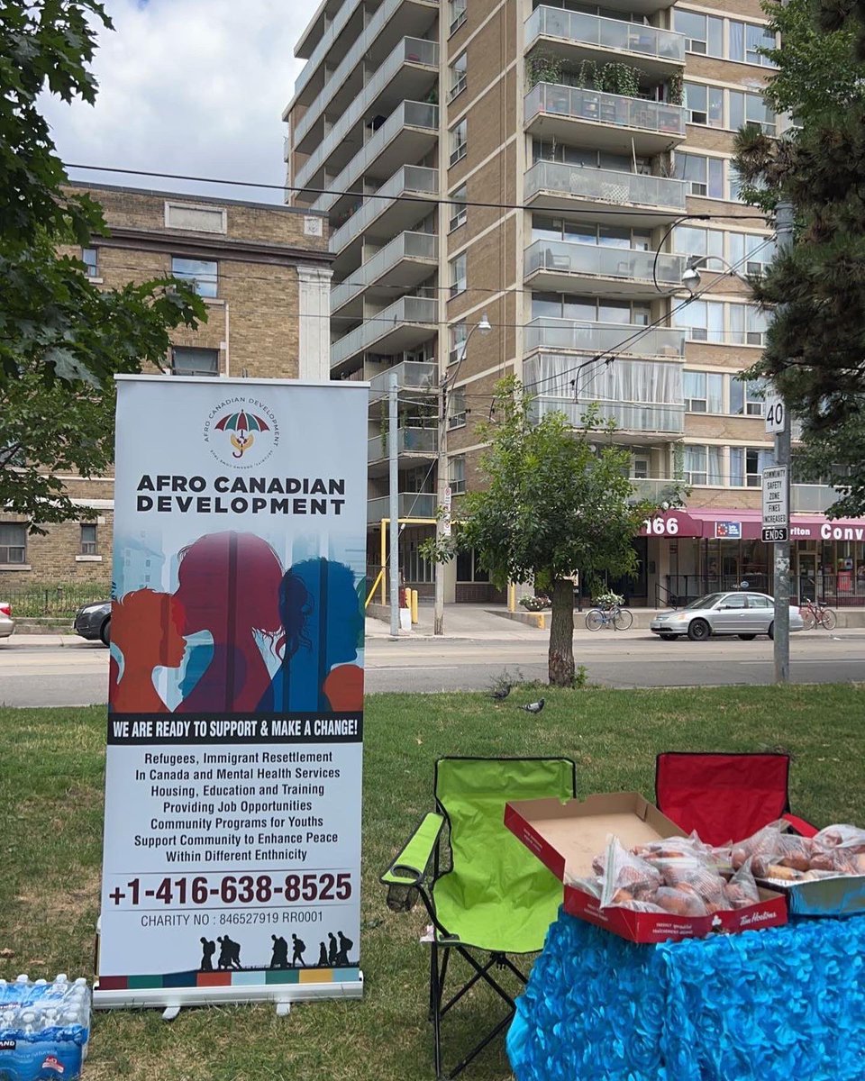 Afrocanadianinc's tweet image. &quot;Food &amp;amp; Water Donation Program For People In Need&quot; - July 30, 2020 at George Street

🎉 A huge shout out to our supporting partner Tim Hortons Keele &amp;amp; Finch and all the volunteer who made this possible 🎉

#fooddonation  #feedthehungry  #afrocanadiandevelopment #charityevent