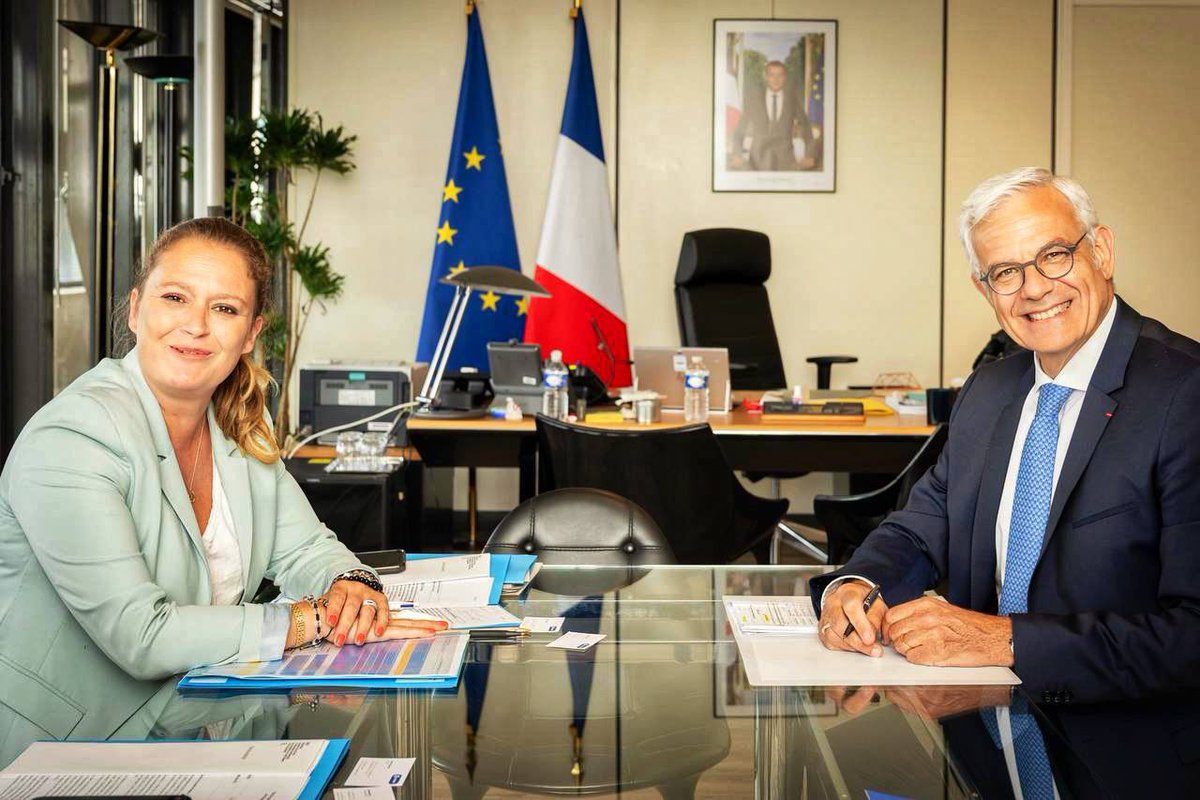 Les CCI sont des relais de proximité essentiels de l’Etat avec nos entreprises pour la diffusion des politiques publiques.

Avec <a href="/DiCrescenzo_A/">Alain DI CRESCENZO</a> nous souhaitons mieux accompagner nos entreprises. Les aider à opérer leurs transitions environnementale et numérique sera une priorité.