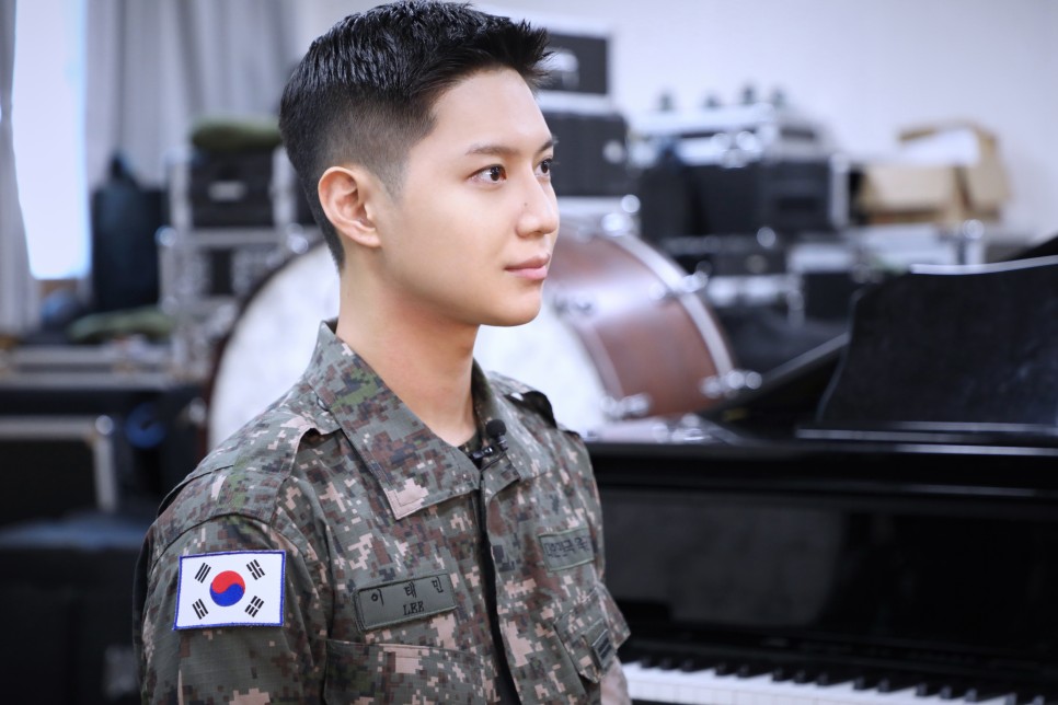 [#INFO] 08.01.22 - SARGENTO LEE TAEMIN | Hoje, aos 78% de serviços concluídos, ocorre a promoção do Taemin de cabo para sargento! Parabéns por toda sua dedicação, estamos orgulhosos do seu serviço 💞

#TAEMIN #태민 #SHINee