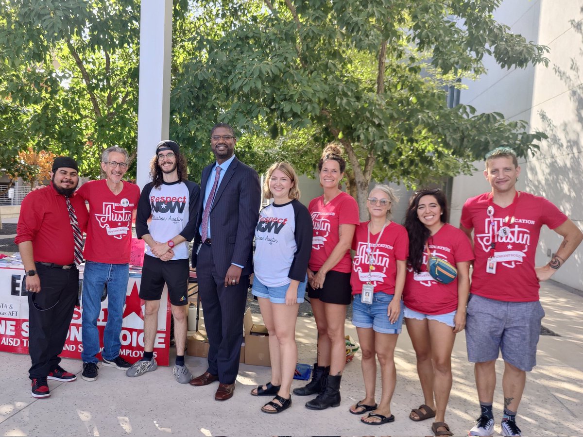 It's a new day in <a href="/AustinISD/">Austin ISD</a> . Thank you <a href="/AISDSuptMays/">Dr. Anthony Mays</a> for taking the time for a picture and talking with our members. It is good to see you value their voices. We have a long way to go, but this is a good start. #unionproud