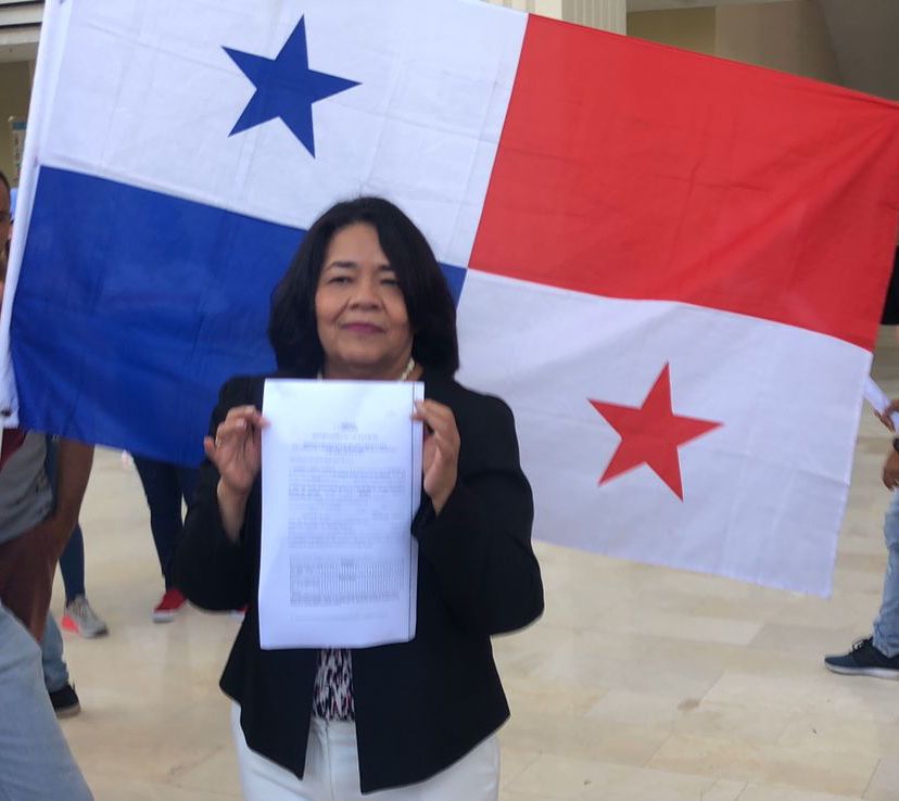 Profesora <a href="/MaribelGordonC_/">Maribel Gordón Calderón</a> nuestro total apoyo como candidata a Presidenta de la República por la Libre Postulación.

¡La esperanza por justicia social y vida digna está presente!
#JusticiaParaLosPobres #Esperanzas