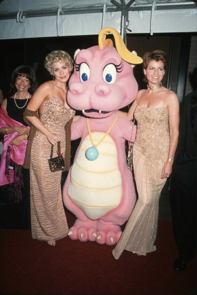 Happy birthday @danasparksreal 🥳💜 with @mckenziewestmor and Cassie the Dragon from Dragon Tales at the 2001 Daytime Emmy Awards ✨ #DaytimeEmmys #Passions #SoapOpera #McKenzieWestmore #DanaSparks 
