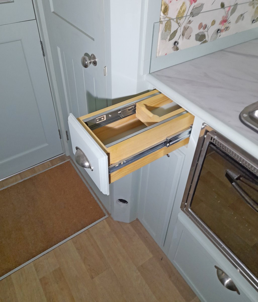 All models have a double drawer system for cutlery and utensils. This is our unique design to utilise space.

#MadeInBritain #heritagecaravans #caravans #touringcaravans #UKmfg #vintage