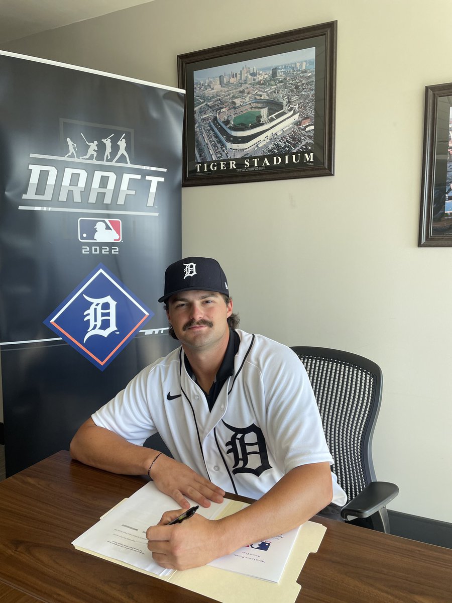 Excited for former <a href="/bhstigerbasebal/">bhs tiger baseball</a> <a href="/Johnson_T30/">Tyler Johnson</a> and his next opportunity with the Detroit Tigers! Keep doing what you do. #BOOM #GoTigers #ONE