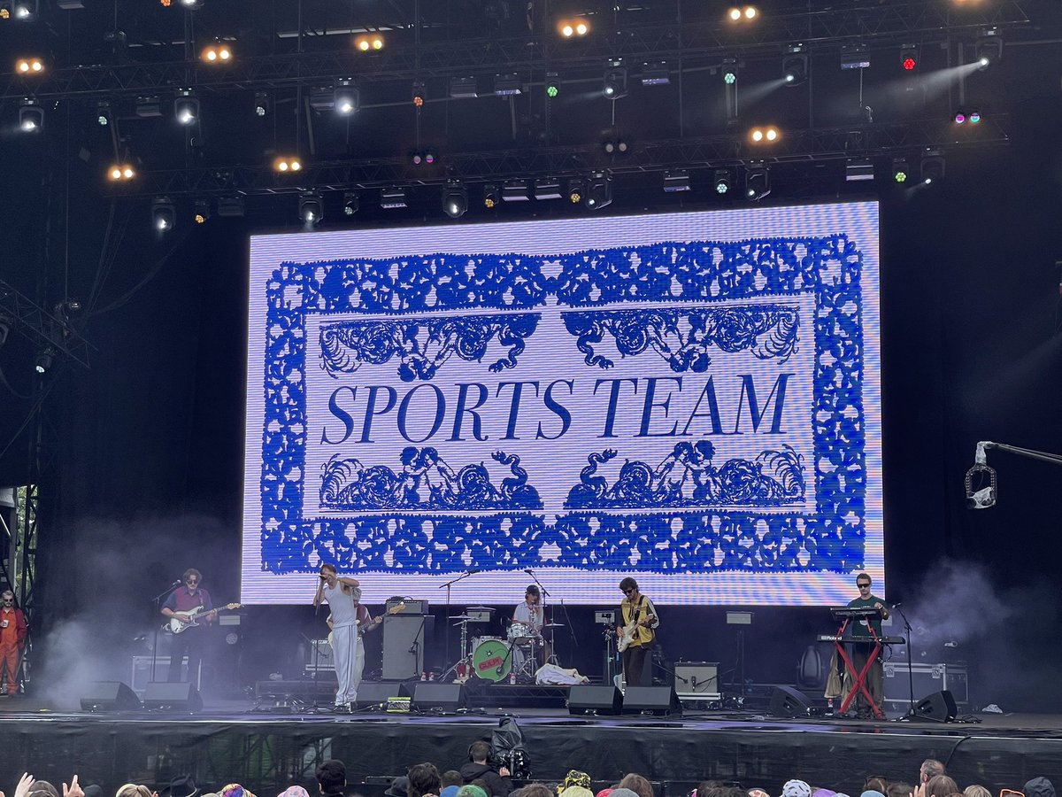 From a pop up stage in Leeds 2019 to the main stage at <a href="/KendalCalling/">Kendal Calling 🦌</a> 2022 Great band <a href="/SportsTeam_/">Sports Team</a>