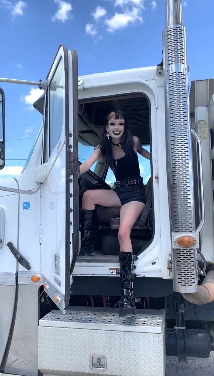 @SuPa77318942. 𖤣 𓋼 𖥧 𓍊 vitt 𓍊 𖥧 𓋼 𖤣. 