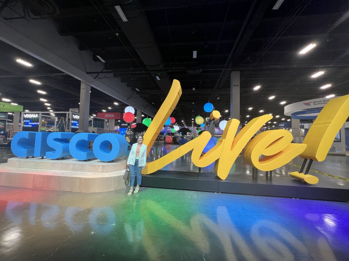 ashpearlman's tweet image. A few highlights from my 6th year at @Cisco 🎉 Still love where I work, what I do, and the amazing people I’ve met along the way. Excited for even more fun, learning, travel, and everything in between in Year 7! #Ciscoversary