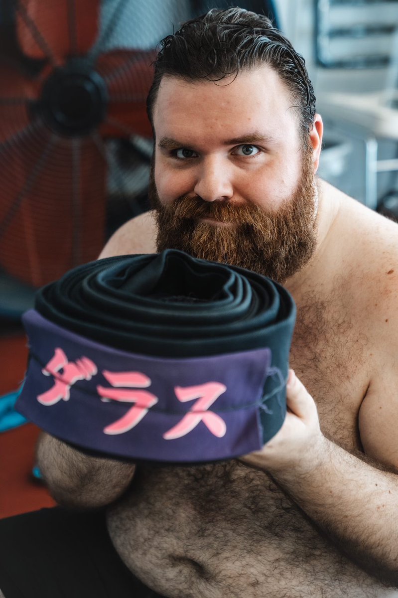 When a photographer comes to <a href="/DallasSumoClub/">Dallas Sumo Club</a> ‘s keiko and you try and be serious… but you’re a natural goofball. #sumo #dallassumoclub #texassumo #texasichimon #ussumo