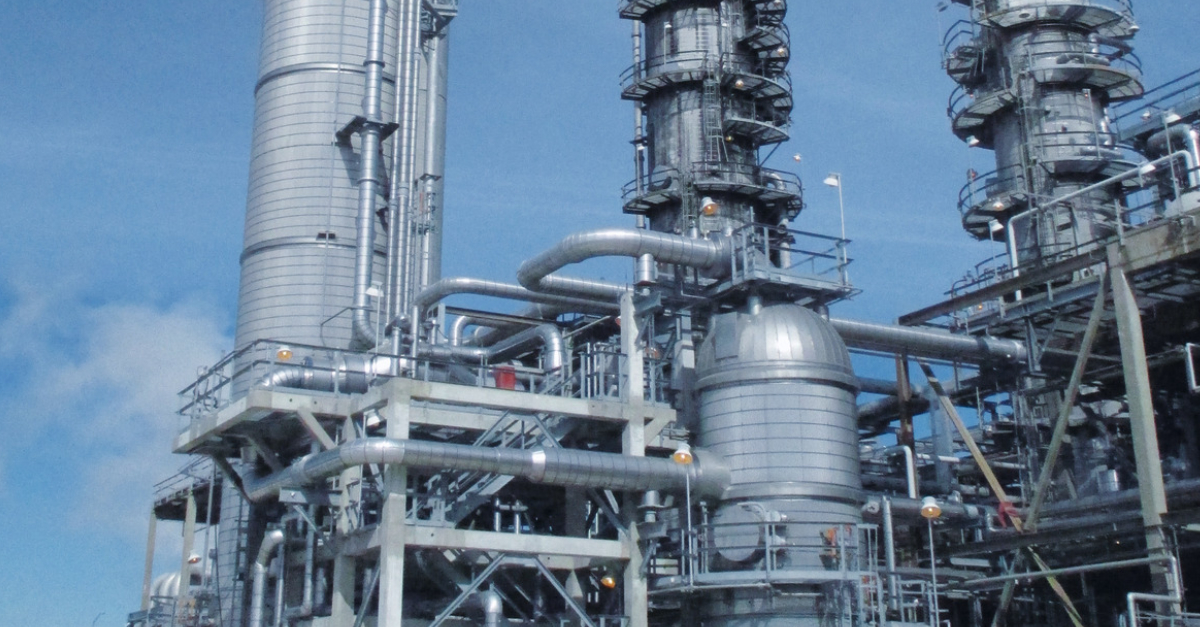 LindEngineering's tweet image. #LindeEngineering offers an outstanding thermal HydroDeAlkylation (HDA) process to produce benzene from refinery and petrochemical streams. The benefits include low hydrogen consumption and best-in-class energy. Learn more: fal.cn/3qGzf
#efficiency.