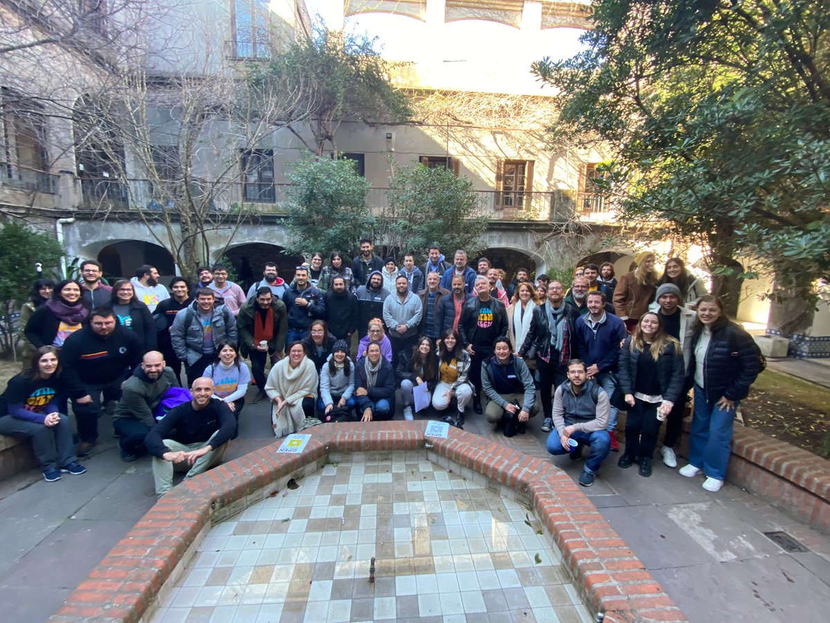 Pyxisportal's tweet photo. ¡Pyxis lo hizo! El #PyxisOpenTech volvió a la presencialidad 💻💪🏻
Después de dos años de pandemia que nos obligó a llevarlo a la virtualidad, el edificio de @ANIMA_educa y nuestras instalaciones de Medellín 🇨🇴 fueron las dos sedes de nuestro Open Tech 2022📍 https://t.co/W1BkQKwhbO