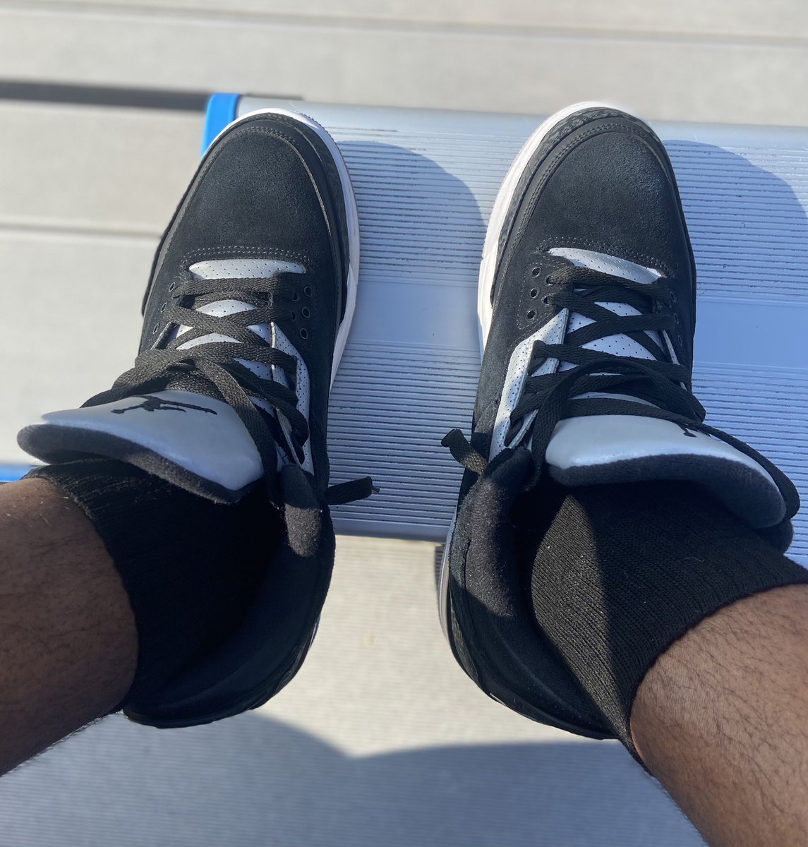 Kream_Ete_Reel's tweet photo. Idk man, I feel like these guys don't get enough love. The Swoosh on the side is definitely different. I forgot these have Nike Air on the back too. #Tinker3 #Jordan #TinkerHatfield #YourSneakersAreDope https://t.co/ZLK0ExREdc