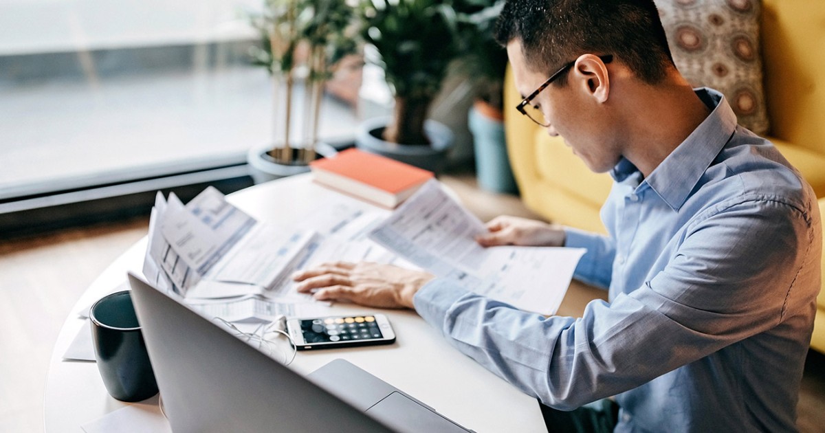 Here are some of the factors that should influence determining how much of your #paycheck to save. #smartmoney  cpix.me/a/149683663