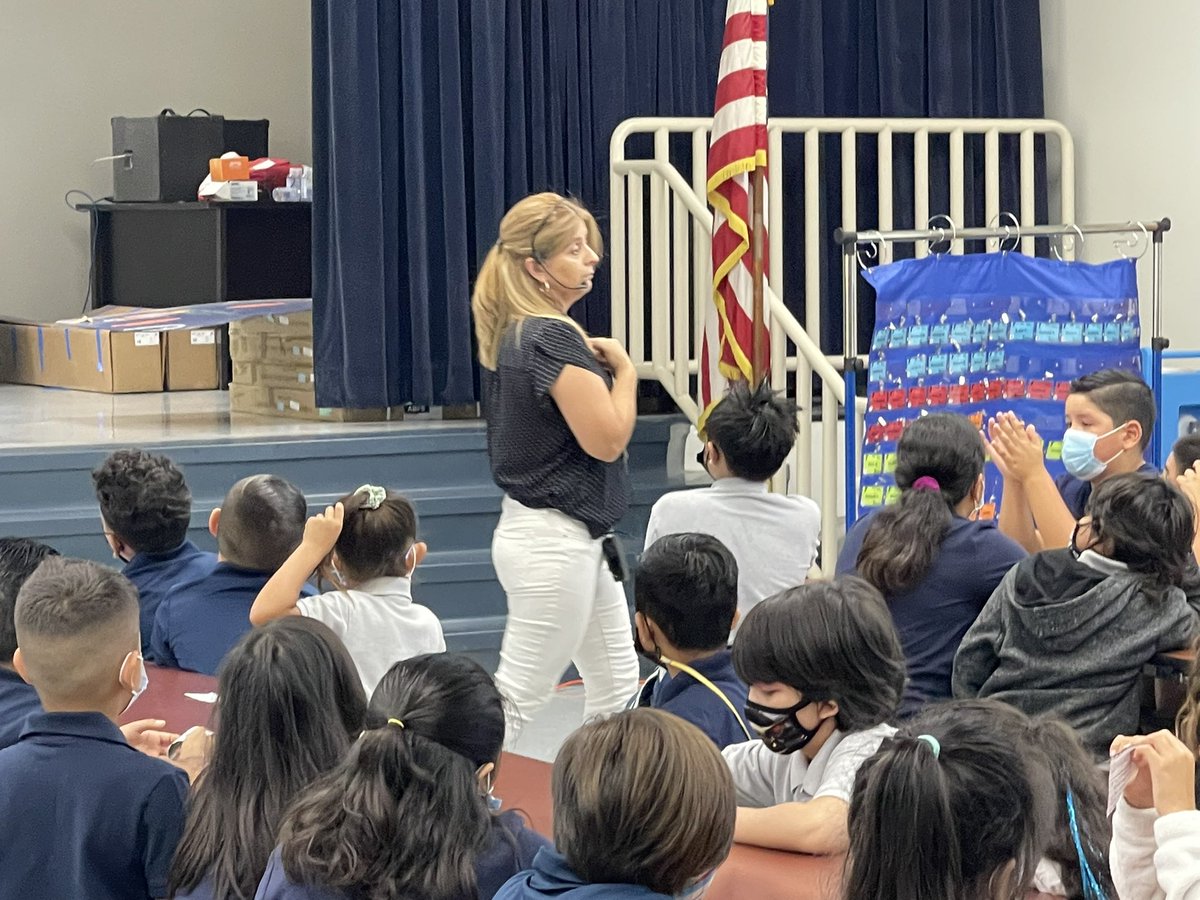 Our awesome counselor, Mrs. Rutledge talking with students about the importance of wearing uniforms every day! <a href="/ih_hawks/">Ira Harbison</a> @nsdnow