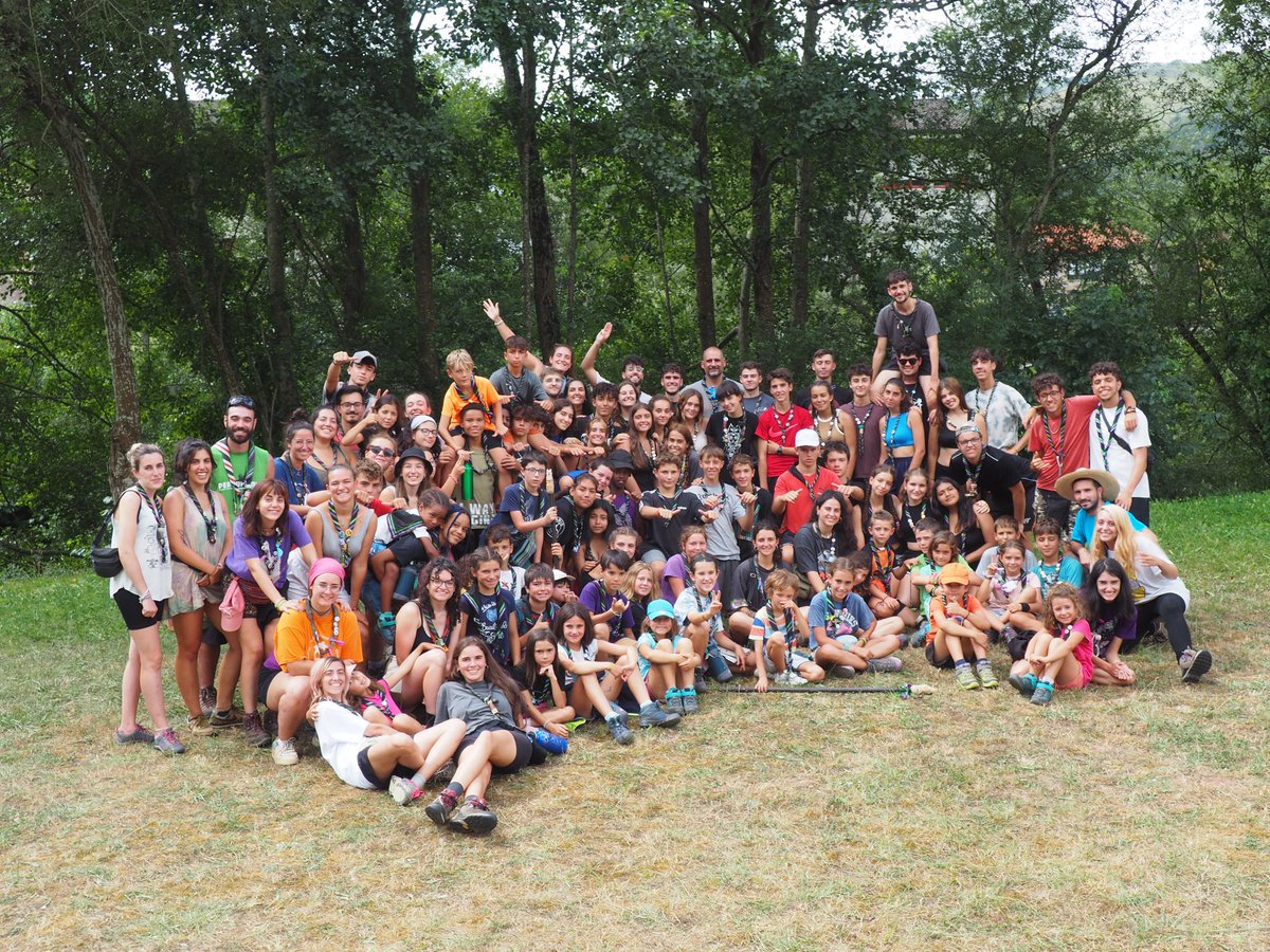 ScoutPlaneta's tweet photo. Aún seguimos con bastante resaca emocional (y mucho cansancio) intentando procesar los últimos 15 días que hemos vivido. Y es que, después de varios años, por fin hemos vuelto a tener un campamento de verano todo el grupo juntas y solo nos sale la palabra GRACIAS una y otra vez❤️ https://t.co/Tu6L9W7rTy