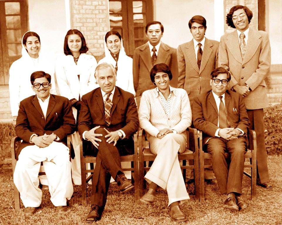 KMCAANA (@kmcaana1) on Twitter photo We are sorry to hear about the sad demise of honorable Ex- Principal of <a href="/KMC_pesh/">Khyber Medical College Peshawar</a> Professor Dr. S.A Raza Ali (1925-2022). Our heartfelt condolences to the family and friends. We are sorry to hear about the sad demise of honorable Ex- Principal of <a href="/KMC_pesh/">Khyber Medical College Peshawar</a> Professor Dr. S.A Raza Ali (1925-2022). Our heartfelt condolences to the family and friends.
