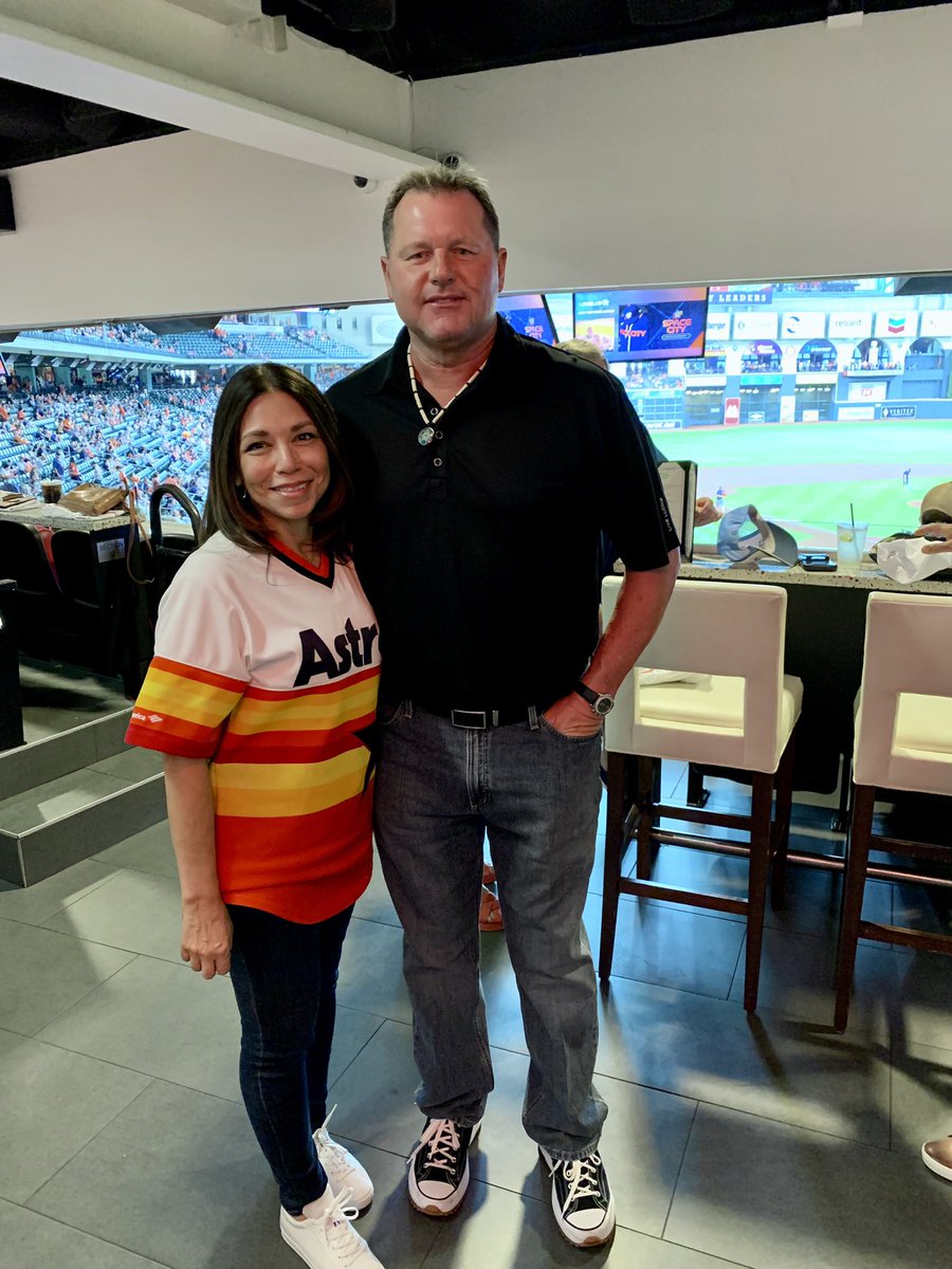 When you go to the Astros game and you bump into Roger Clemens you know it will be a great game….<a href="/laurarjara/">laura r jaramillo</a>  and <a href="/rogerclemens/">Roger Clemens</a> #ClassAct <a href="/astros/">Houston Astros</a>