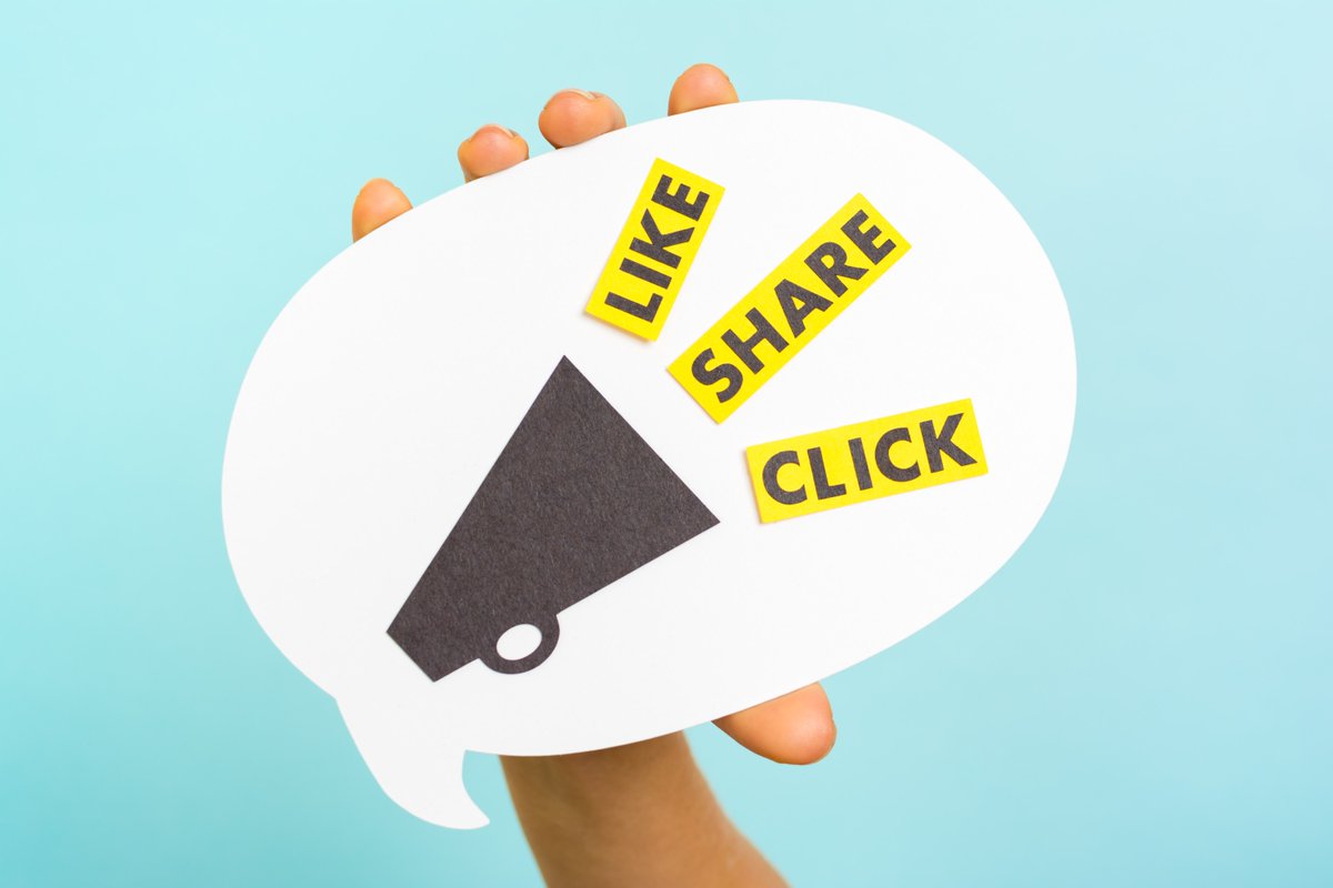 ¿Analizas el rendimiento de tus contenidos en RRSS?
👉 Hay que mirar más allá de likes y seguidores. Los datos que nos proporcionan las diferentes plataformas son cruciales para saber qué es lo que está funcionando, cómo podemos mejorar y qué acciones futuras podemos desarrollar.