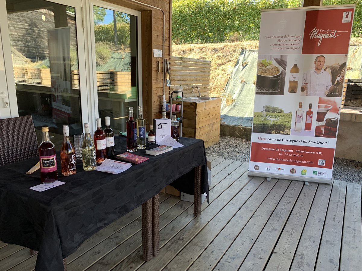 👉🏼 Tous les lundis de l’été, le Le Domaine de Saint-Orens à Montréal-du-Gers, organise un petit #marché d’accueil pour ses vacanciers : bons plans, adresses gourmandes et producteurs sont au Rdv ! 

W/ <a href="/DomaineMagnaut/">Domaine de Magnaut</a> 

#tourismecondom #tourismegers