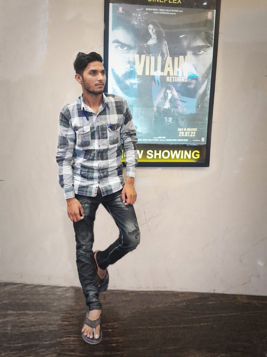 Bilsikalonda's tweet photo. Shanu khan Bilsi ka londa movie bahut badhiya my love
❤️❤️❤️ 
Dil (From "Ek Villain Returns") https://t.co/6lTMFH8NwO