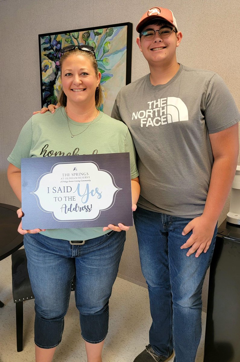 OldhamReserveSL's tweet photo. Alison said "YES" to moving her mom from Florida to be closer to her grandkids in Kentucky! #wherefamilycomestolive #sayyestotheaddress #thegoldenyears https://t.co/NiNQWO8Cew