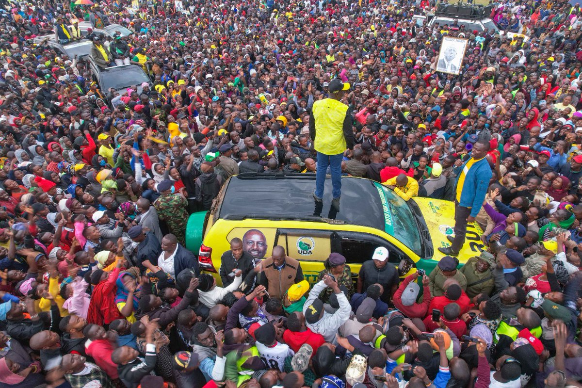 WilliamsRuto's tweet photo. Thank you Kapkures and Soko Mjinga, Nakuru County, we are winning. https://t.co/oVGeAERsbC