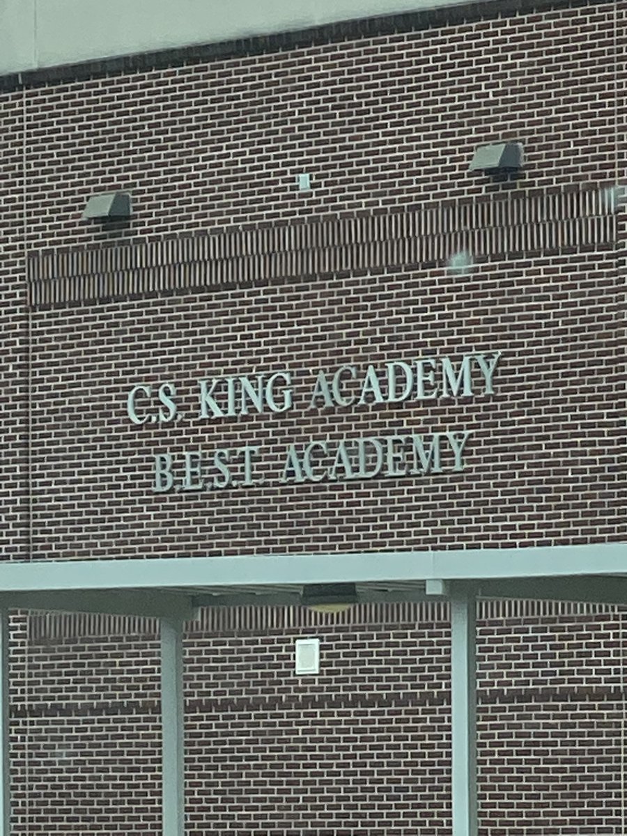 APSIT_BarkleyRL's tweet image. Its #APSDay1 @aps_cskywla with @APSInstructTech Great to see the phenomenal leader Ms. Washington &amp;amp; the technology savvy Ms. Johnson @APSCTAE @apsupdate @APSITShannon @ahrosser @apsitnatasha We're getting students into @MicrosoftFlip via #mybackpack as we plan future activities!