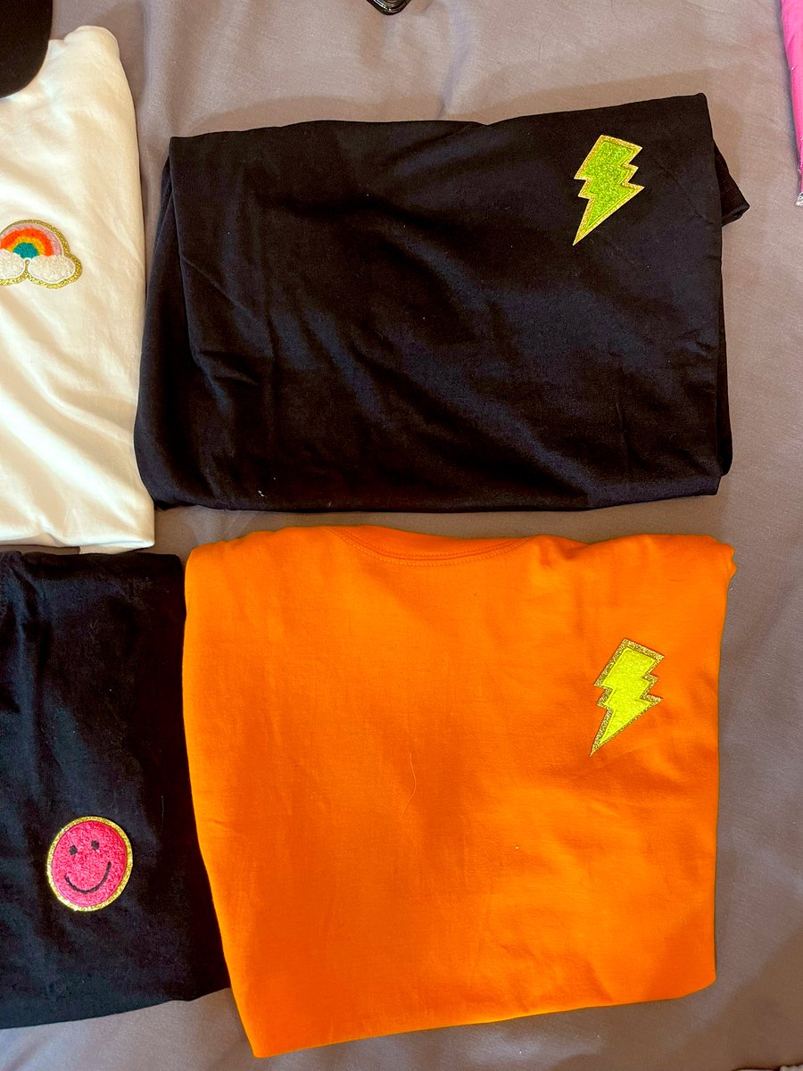 Personaliza tu tshirt o gorra con tu parche favorito! Dale Rt a mi pequeño emprendimiento🥺💙💙💙