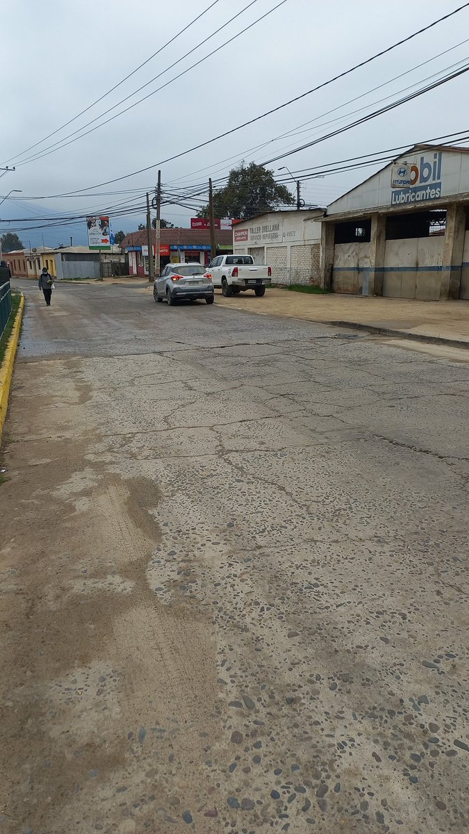 Chamelo56's tweet photo. @esval_chile , señores, informo de matriz rota en Comuna Limache, Avda. P. Romano Sur sin número, al llegar a Calle Santiago Bueras, Plaza La Gruta, adjunto fotos para mayor información https://t.co/NSIOCUDUcM