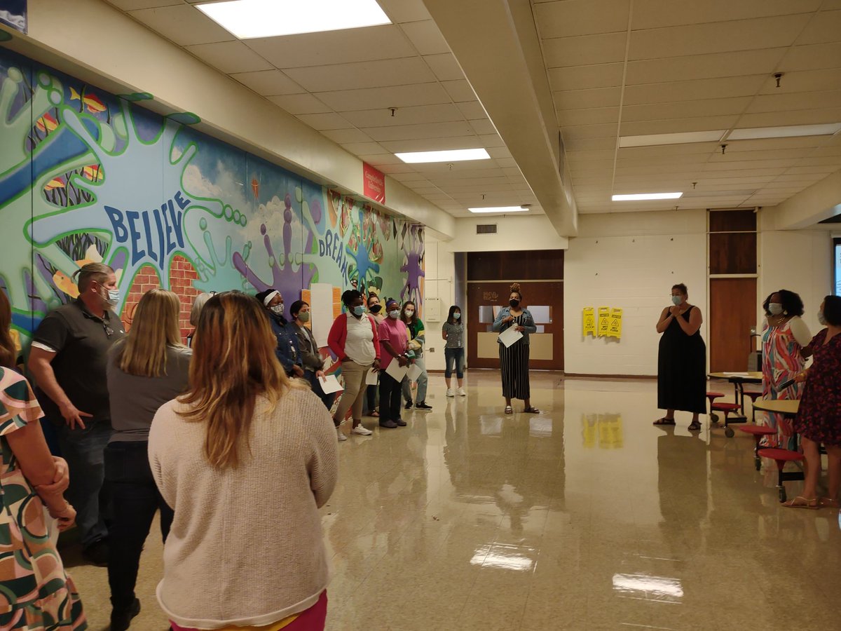 KYTOY15's tweet photo. Exploring Identity and the Color Arc .... discussing racial equity with our school context. @JCPSAsstSuptAIS @CTMontessori1 @UrbanReadyEd @jdm1906 https://t.co/7zDQSn9llG