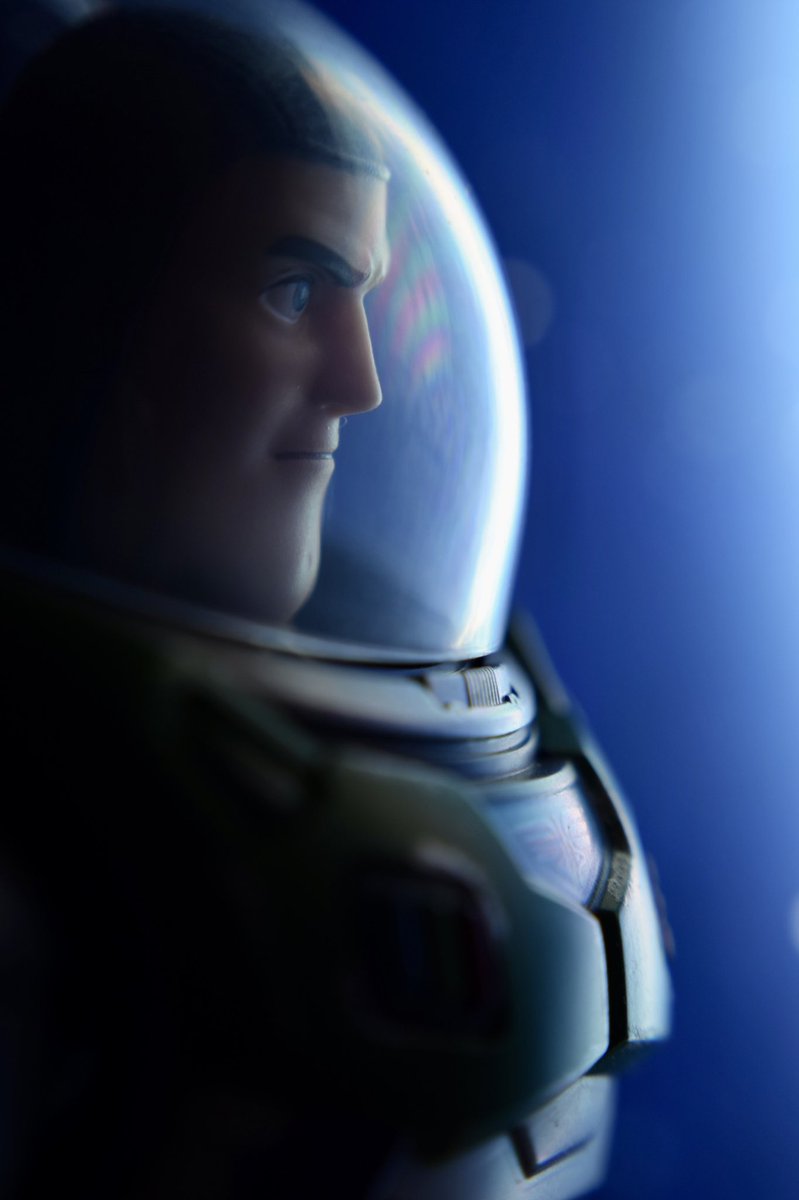 JustOnikx's tweet photo. LIGHTYEAR…
#Disney #Pixar #Lightyear #toyphotography #SHFiguarts https://t.co/ObhQSR22yi