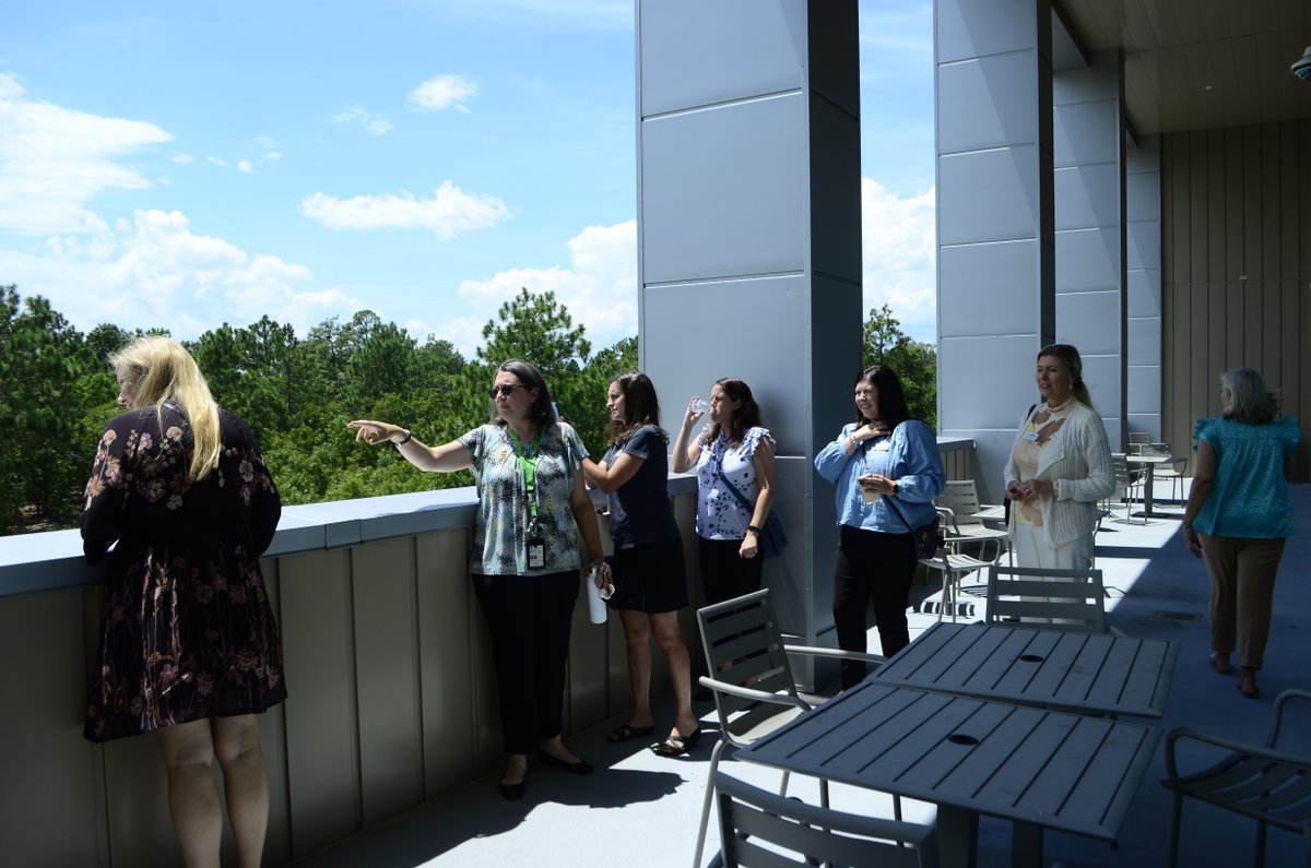 sccompetes's tweet photo. Last week, we had the pleasure of touring the Richland 2 Institute of Innovation with 2022 SC STEM Educator of the Year Kirstin Bullington and learning about all the fantastic work the staff and students perform there daily. #SCSTEM https://t.co/GL2i4IhIkf
