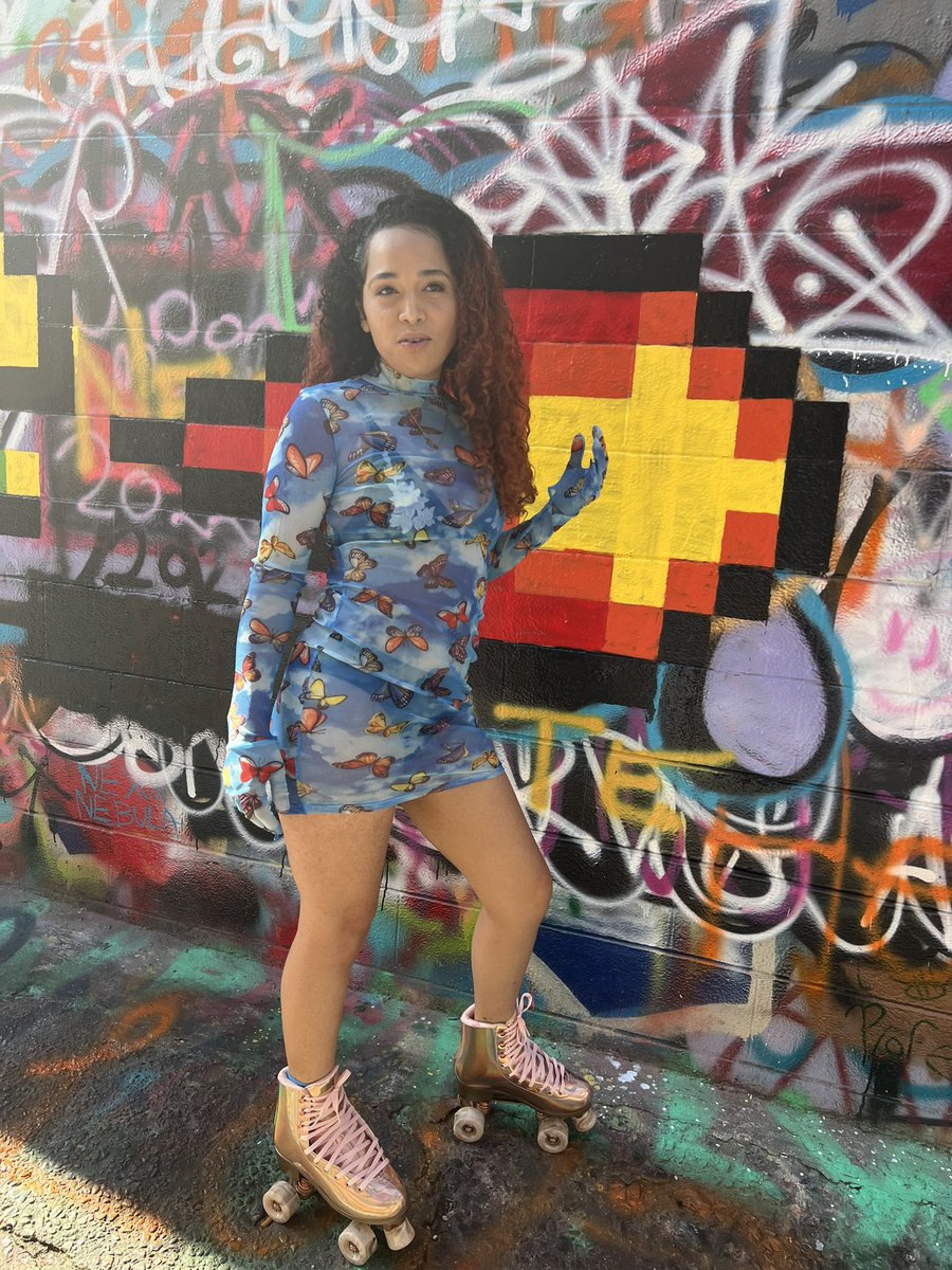 _catpackattack's tweet image. Morning photoshoot🦋✨