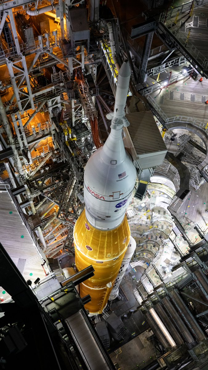 NASAKennedy's tweet photo. Targeted for no earlier than Aug. 29, @NASA_SLS will lift off from Launch Pad 39B to send @NASA_Orion around the Moon &amp; back to Earth. Join us for a pair of briefings to learn more:

Aug. 3: Mission overview briefing
Aug. 5: Detailed mission briefing
💻: https://t.co/pYTFOyX8DV https://t.co/00gvi7zmrA