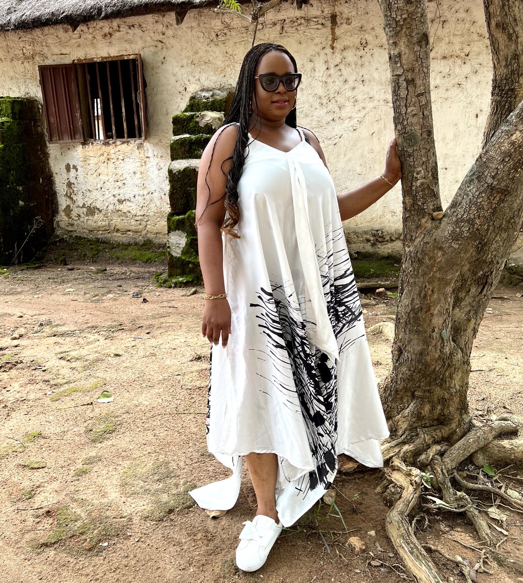 Woven straps scarf dress available for immediate delivery 

Price:N14,500

Shop via our website for sweet deals🏷
Shop Nigerian brands at ANEEQUE 🛍 
.
#aneeque #bellanaija #lekkiwives #lagosfashion #africanfashion  #lagosbabes #aneequeng #wardrobeessentials #onlineboutique