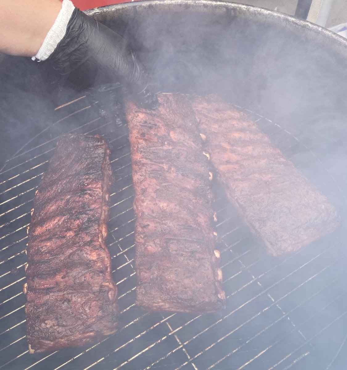 Raise your hand ✋ if you can eat a whole slab of ribs! 🔥#denverbbqfest #bbq