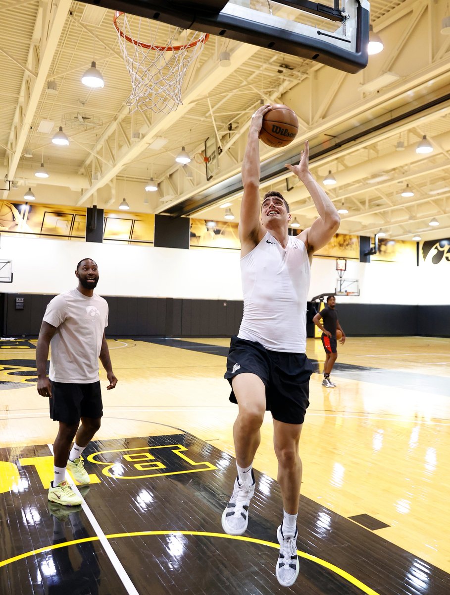 Iowa Men’s Basketball tweet media