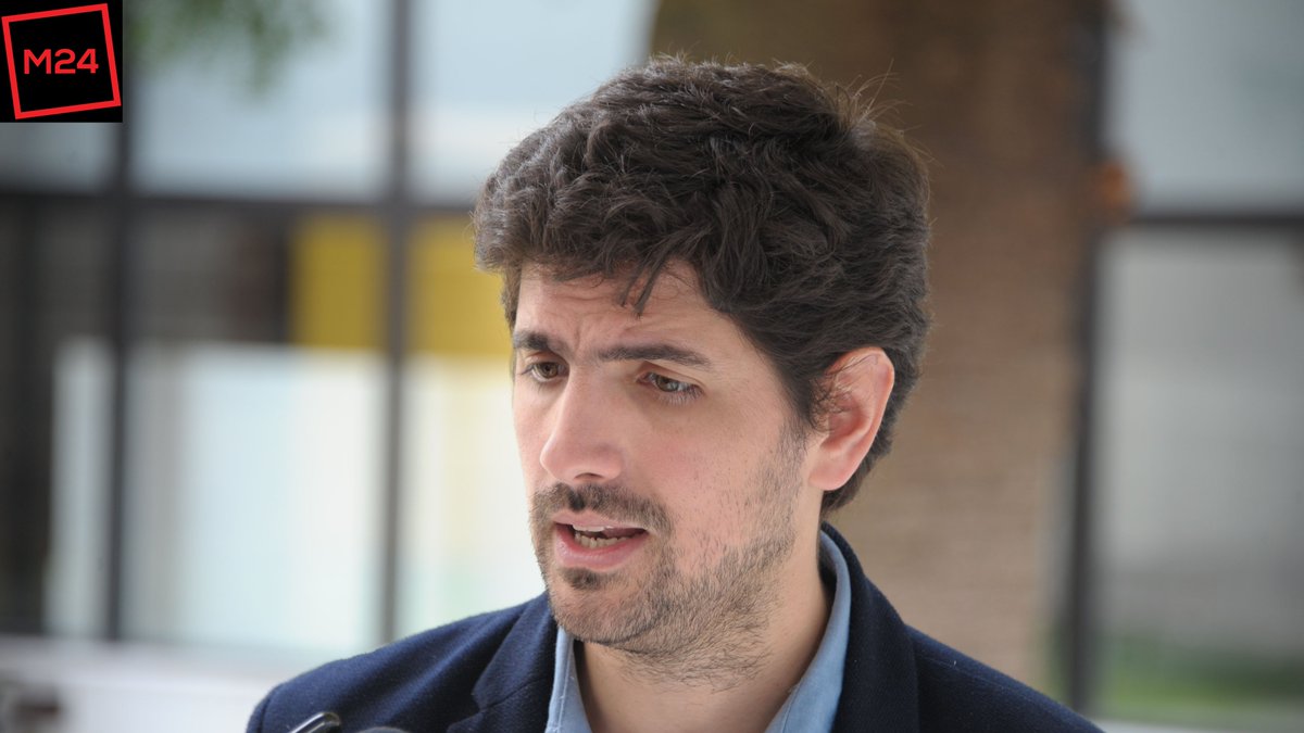 InfoM24_'s tweet photo. 🔴🟠Este martes 2 de agosto en @InfoM24_ 
🎙️        Ec. Santiago Soto @elsantisoto desde las 7:30 hablará de paradojas de la economía uruguaya
📻
FM 97.9 Montevideo
FM 102.5 Maldonado
FM 90.9 Claridad - Colonia https://t.co/0PK210qYLz