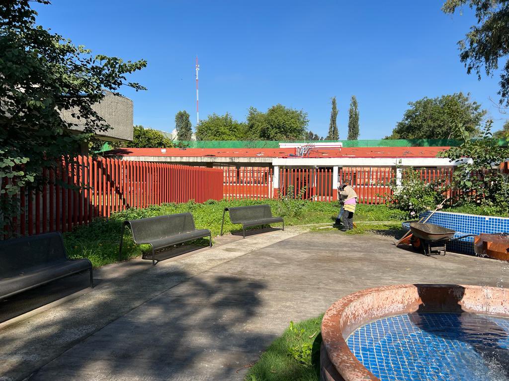 En la Ciudad que lo tiene todo se garantiza el derecho a la salud

Gracias a la #JefaDeGobierno <a href="/ClaudiaShein/">Claudia Sheinbaum Pardo</a> y @CDMX_SIBISO, en el CAIS Cuemanco atendemos a personas con discapacidad psicosocial.

¿Conoces a una persona en situación de calle?, llama al 5546093034 disponible 24/7