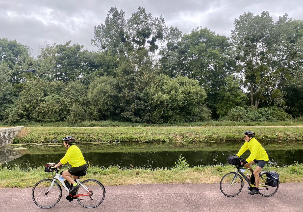FFVelo_officiel's tweet image. #SF2022 – Jour 2 : Les Rohan à vélo !

C’est la deuxième journée de cette Semaine fédérale. Les parcours emmenaient les 8 000 participants sur les traces de la puissante famille des Rohan et le long du canal. 

On vous raconte : cyclotourisme-mag.com/2022/08/01/sem…